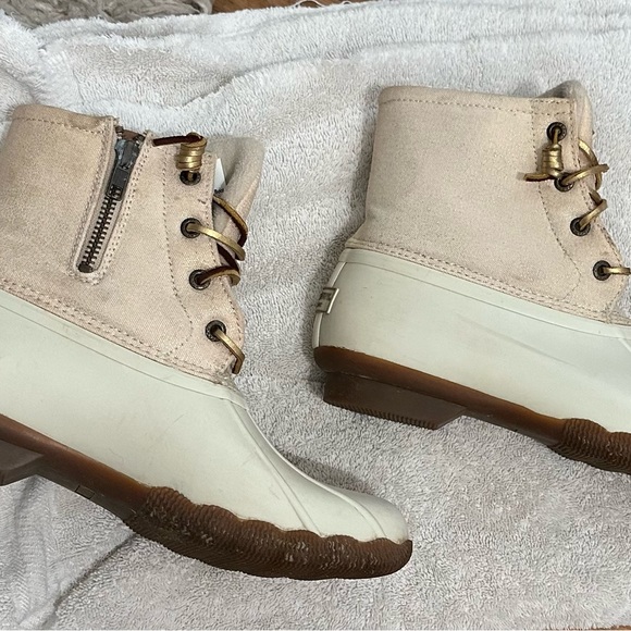 Sperry women’s saltwater duck booties - Picture 4 of 8